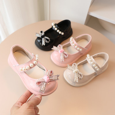 Zapatos de cuero con lazo de perlas para niñas