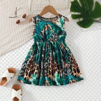 Ärmelloses Kleid mit Blumen- und Leopardenmuster für Kleinkinder  Grün