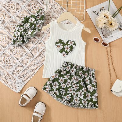 Little girl's summer three-piece set with love patchwork loose vest + floral wide-leg shorts + hat