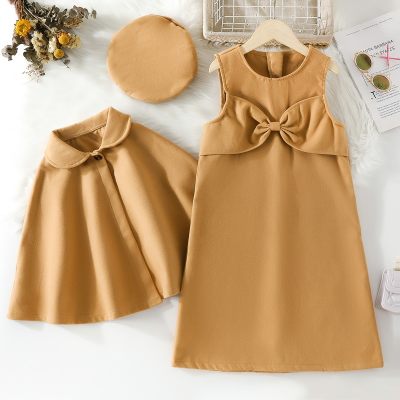 3-piece Kid Girl Solid Color Bowknot Decor Sleeveless Dress & Matching Cape & Beret