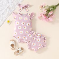 Summer cute daisy-printed flying-sleeve triangle hoodie + ruffled briefs + headscarf three-piece set for babies and girls in summer  Pink