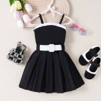 Kleines Mädchen Sommer elegante feste Farbe einfache Rückenkragen Kontrastfarbe Hosenträger Kleid + Gürtel zweiteiliges Set  Schwarz