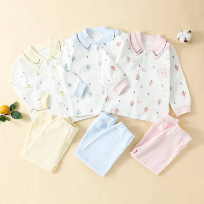 Conjunto de camiseta floral infantil com estampa de veleiro e calça cor sólida