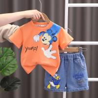 ملابس أطفال لعام 2023 تي شيرت صيفي للأولاد بأكمام قصيرة تي شيرت مخطط على الطراز الكوري ملابس أطفال يابانية عصرية  برتقالي
