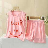 Conjunto de 2 piezas de chaleco y pantalones cortos con diseño sonriente y letras informales de verano para niño pequeño  Rosado
