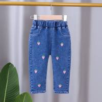 2024 nuova versione coreana pantaloni jeans per ragazze primaverili e autunnali pantaloni primaverili per bambini in stile primaverile e autunnale per bambini pantaloni larghi ed eleganti  Multicolore