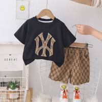Summer fashionable children's street short-sleeved shorts suit with printed letters, trendy summer new boys' short-sleeved suit  Black