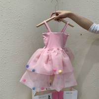 Falda para niñas, vestido de falda de princesa fresco pequeño con tirantes y bolas de piel coloridas, novedad de verano 24  Rosado