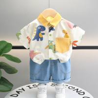 Camisa de solapa con estampado completo para niño, traje de manga corta, pantalones cortos de mezclilla informales, traje de dos piezas  Multicolor
