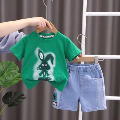 ملابس أطفال لعام 2023 تي شيرت صيفي للأولاد بأكمام قصيرة تي شيرت مخطط على الطراز الكوري ملابس أطفال يابانية عصرية
