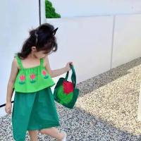 Falda para niñas, vestido falso de dos piezas con tirantes y flores pequeñas, estilo nuevo de verano 24, sin bolsa  Verde