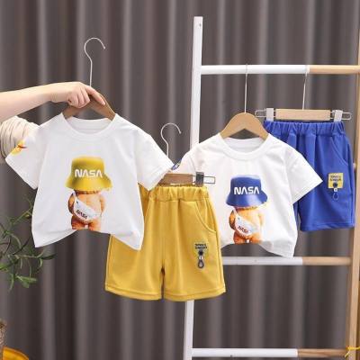 Small and medium-sized children's trendy boys' summer clothes new short-sleeved wholesale children's clothing children's loose printed casual pants suit 2024