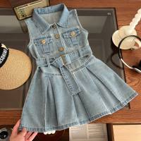 فستان طفلة بدون أكمام لعام 2024، بتصميم جديد وعصري، مناسب لفصل الصيف، بقماش جينز ناعم، يجذب الأنظار للفتيات الصغيرات.  أزرق