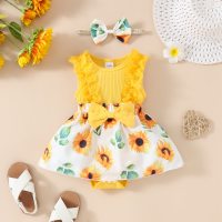 Baby floral print triangle hoodie  Yellow