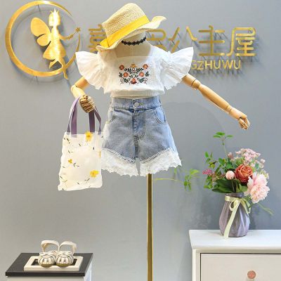 New summer girls' suit, fashionable embroidered top and denim shorts suit