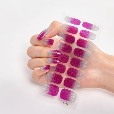 Glitzernde Nail-Art-Aufkleber mit vollständiger Abdeckung, 16 Stück – selbstklebende Nagelaufkleber für Frauen – einfach anzubringende und langlebige Nail-Art-Streifen