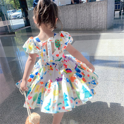 Girls' dress with colorful puff sleeves and princess dress