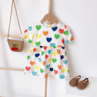 Falda de algodón con estampado de corazones coloridos y frescos de manga corta de verano  Blanco