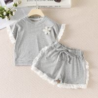 3-piece Toddler Girl Lace Spliced Short Sleeve T-shirt & Matching Shorts & Flower Decoration  Gray