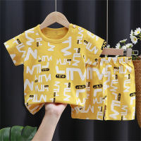 قمصان تي شيرت قصيرة الأكمام للأطفال، مصنوعة من القطن النقي، تتضمن قطعتين، مناسبة للأولاد خلال فصل الصيف، ملابس أنيقة ومتاحة بالجملة من الشركات المصنعة  أصفر