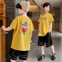 T-shirt à manches courtes pour garçons été nouveaux hauts d'été pour enfants moyens et grands enfants de style coréen garçons vêtements pour enfants à manches mi-longues à la mode en gros  Jaune