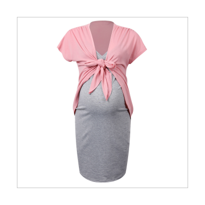 فستان من قطعتين للحامل برقبة على شكل V وفتحة رقبة على شكل V وكارديجان بأكمام قصيرة