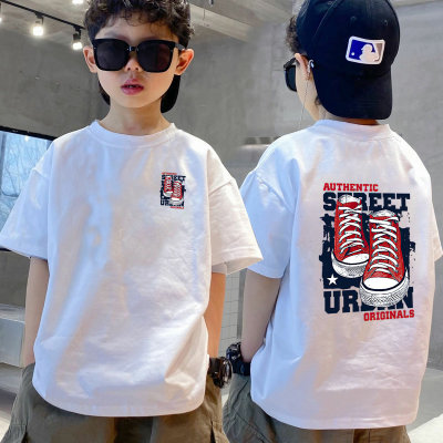 Camiseta para niños de manga corta 2023, nuevos modelos de verano para niños medianos y grandes, ropa de verano de moda callejera para niños con estilo y media manga delgada