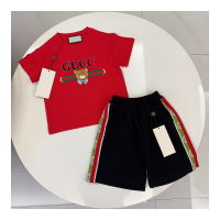 Summer new short-sleeved T-shirts for boys and girls, baby casual shorts, fashionable two-piece suits  Red