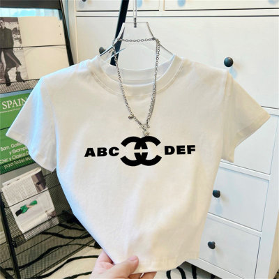 Camiseta infantil com estampa de letras, gola redonda, manga curta, top versátil