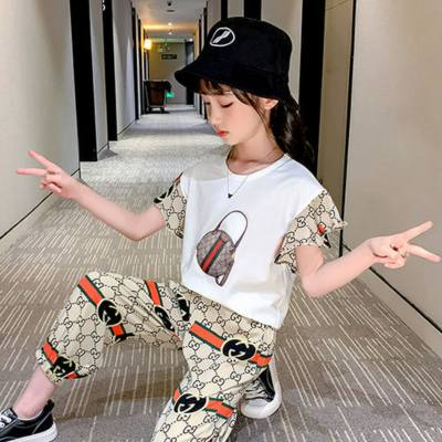Traje deportivo de manga corta para niñas Xia Xinzhong, conjunto de dos piezas de hip-hop callejero a la moda para niños grandes
