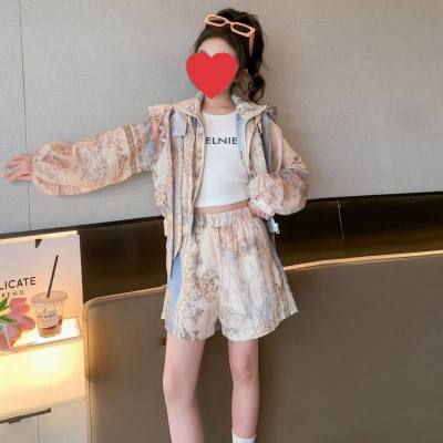 Girls' trendy suits for middle and large children Korean style hooded tops, jackets and shorts two-piece suits