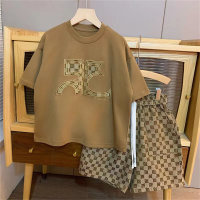 Boys summer casual suit, big boy round neck short-sleeved T-shirt three-quarter pants two-piece set  Brown