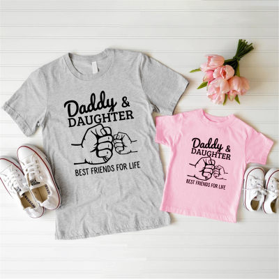 Camisetas combinando com estampa de letras causais para papai e eu