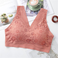 2024 new summer seamless underwear for women without steel ring large size bra sexy lace beautiful back gathered breast vest underwear  Orange