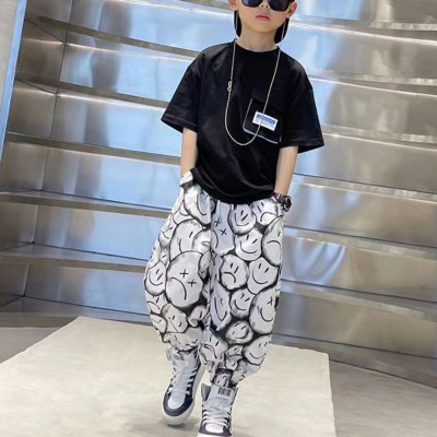 2-piece Kid Boy Letter Pattern Short Sleeve T-shirt & Allover Smiley Printed Pants
