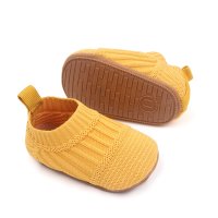 حذاء جورب للأطفال بلون سادة غير قابل للانزلاق  أصفر