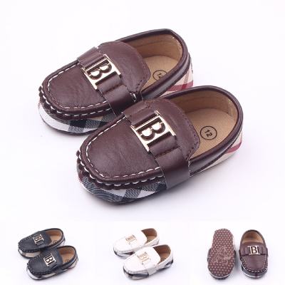 حذاء بمقدمة مدببة من الحديد على شكل حرف B للأطفال بعمر 0-1 سنة، حذاء من الجلد بنعل ناعم للأطفال الصغار D1737